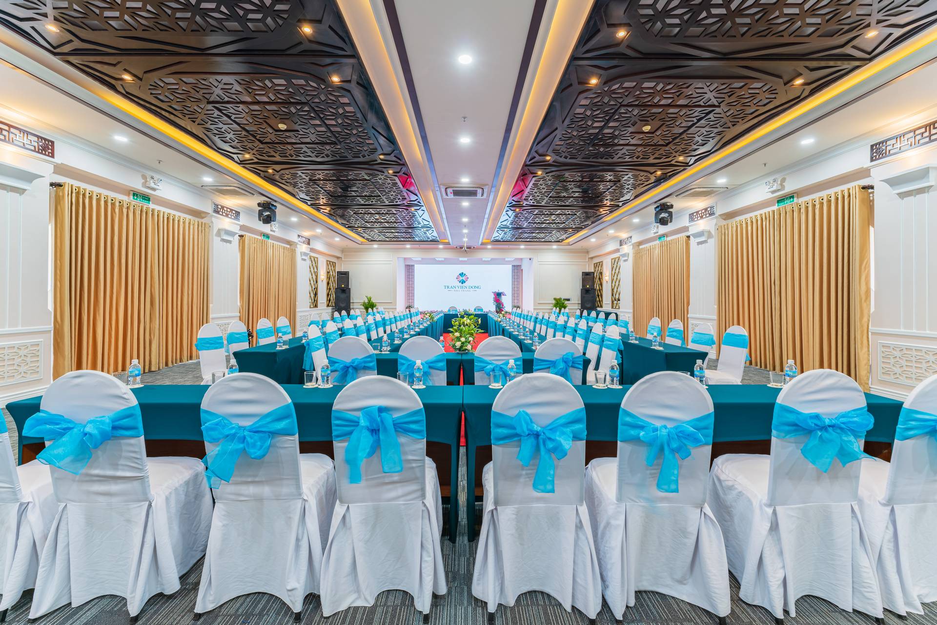Phòng Hội Nghị - Trần Viễn Đông Hotel