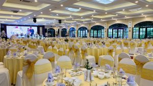 Tiệc Cưới Trần Viễn Đông