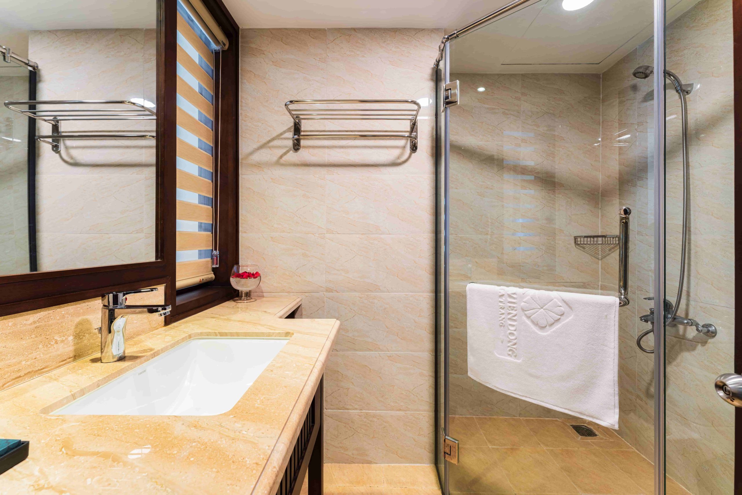 4A 1 scaled - Trần Viễn Đông Hotel Nha Trang
